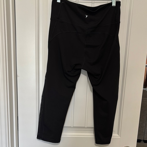 Old Navy Black Leggings - Picture 2 of 5